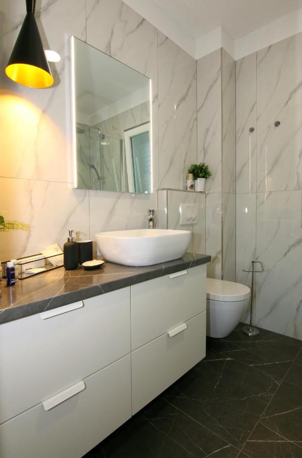 Apartments Tona Zaboric Εξωτερικό φωτογραφία