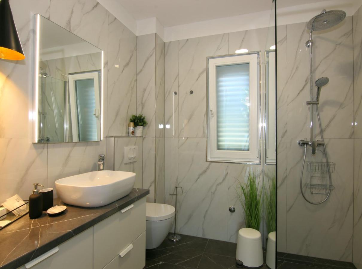Apartments Tona Zaboric Εξωτερικό φωτογραφία