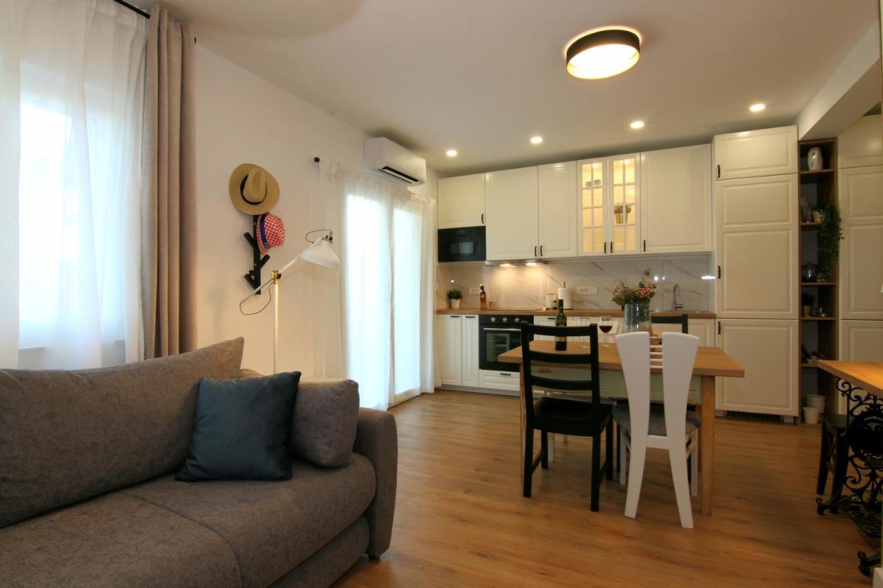 Apartments Tona Zaboric Εξωτερικό φωτογραφία