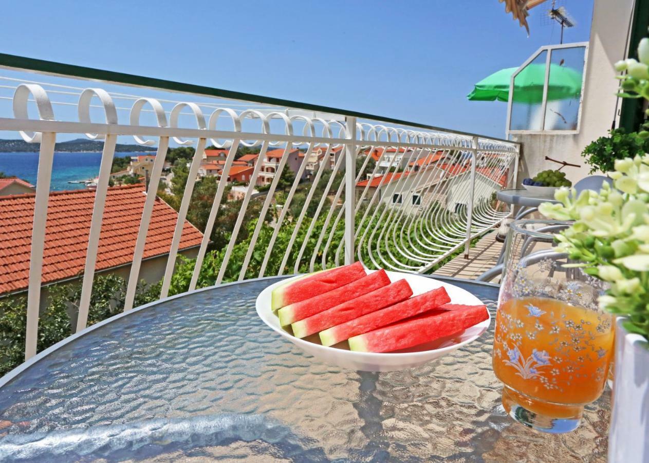 Apartments Tona Zaboric Εξωτερικό φωτογραφία