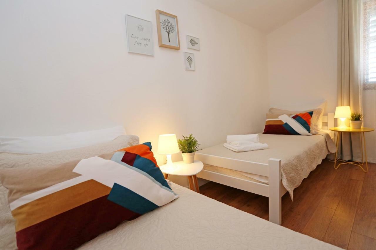 Apartments Tona Zaboric Εξωτερικό φωτογραφία
