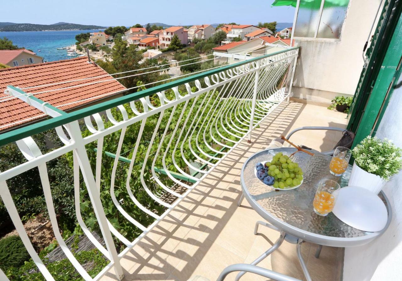 Apartments Tona Zaboric Εξωτερικό φωτογραφία