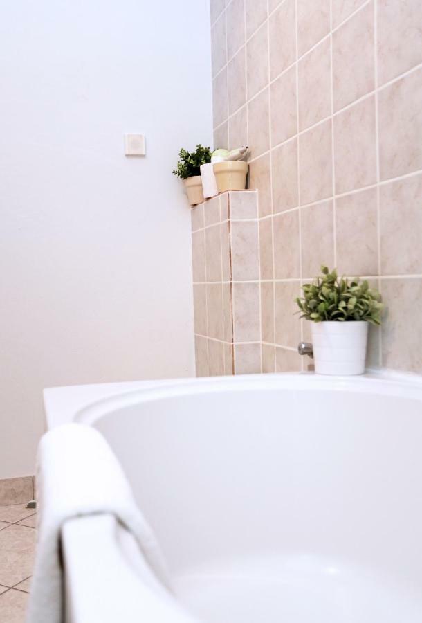Apartments Tona Zaboric Εξωτερικό φωτογραφία