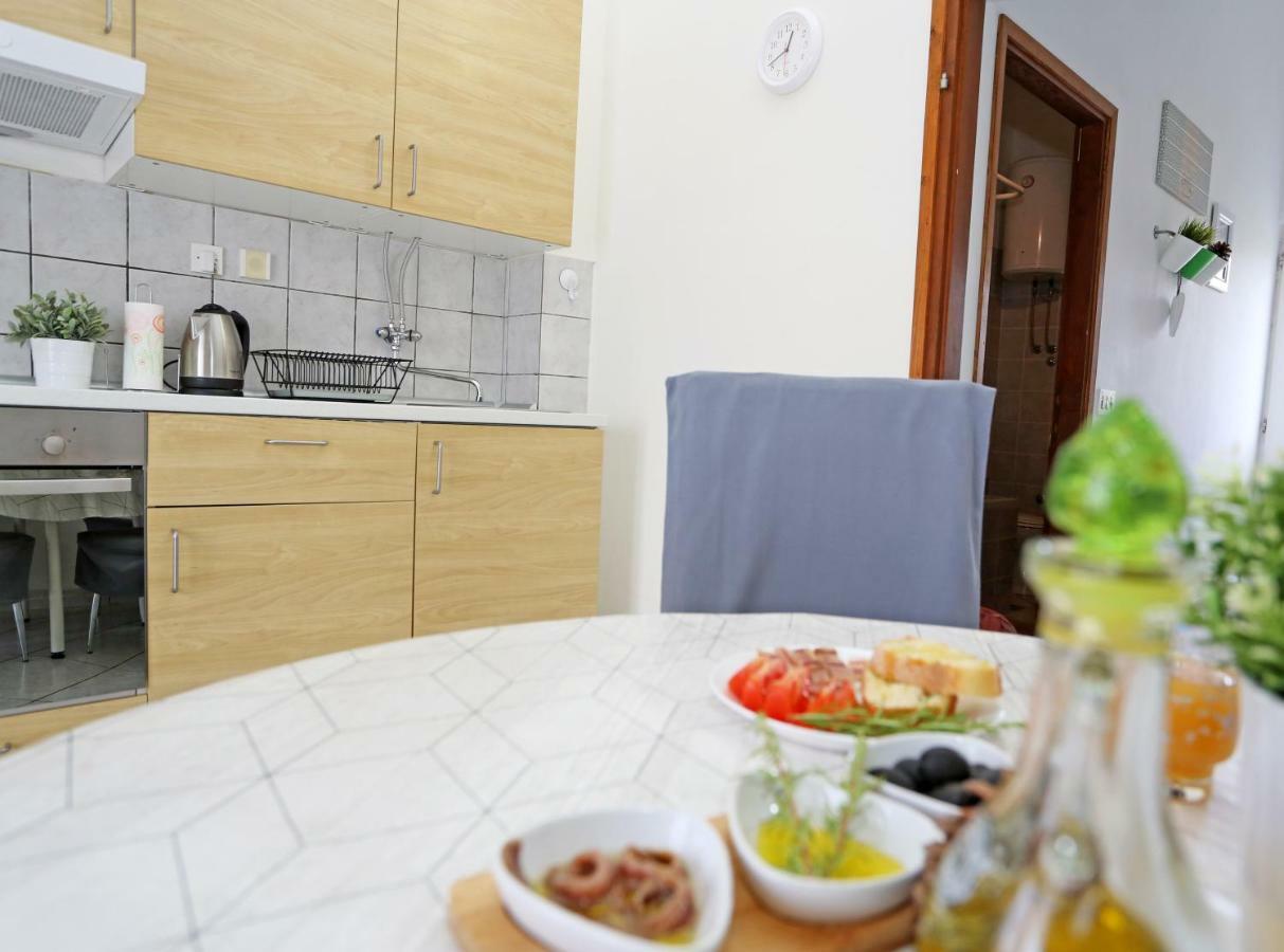 Apartments Tona Zaboric Εξωτερικό φωτογραφία